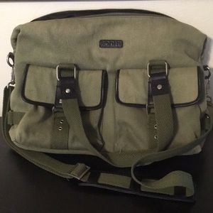 BODHI messenger laptop bag